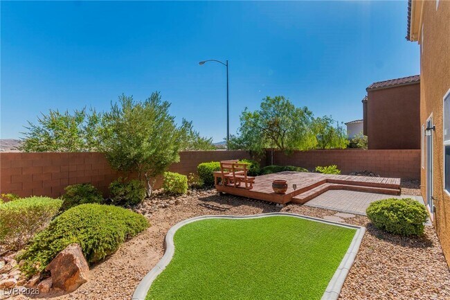 Building Photo - 713 Tall Arrow Ave