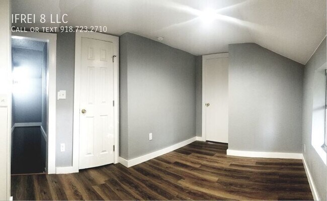 Building Photo - 415 E Oklahoma St