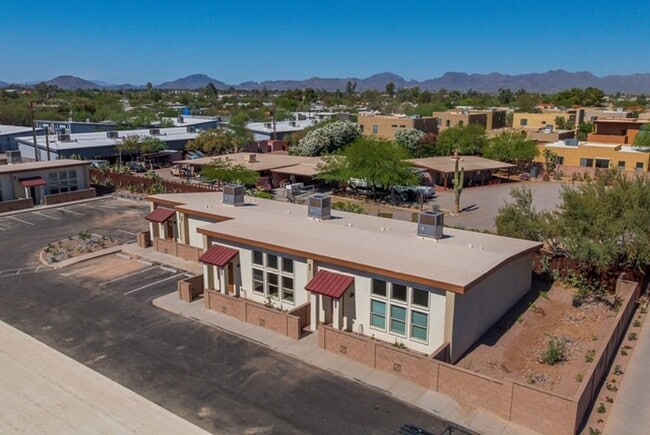 Primary Photo - Brand New Spacious Towhouse Style 2 Bedroo...