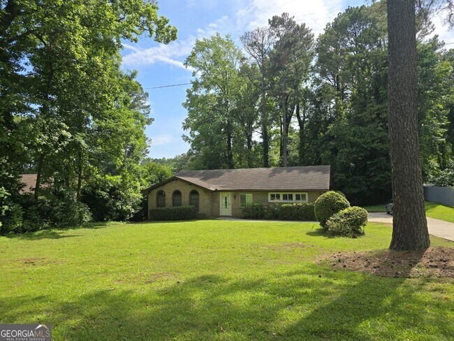 Building Photo - 2821 Meadowlark Trail NW