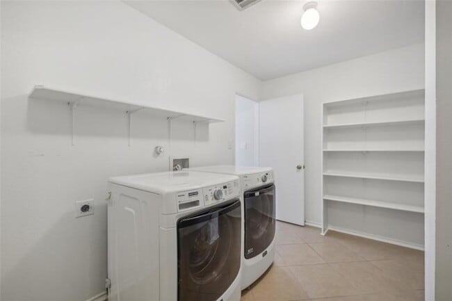 Building Photo - Great 4-Bedroom Home For Rent In South Austin