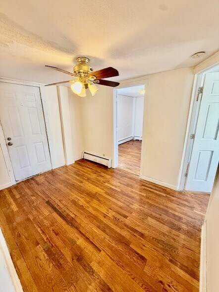 Building Photo - 14 Amity St