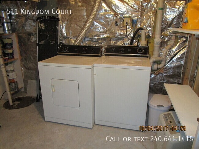 Building Photo - 511 Kingdom Ct