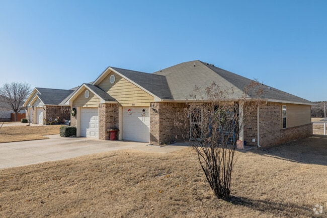Building Photo - Rose Rock Cottages