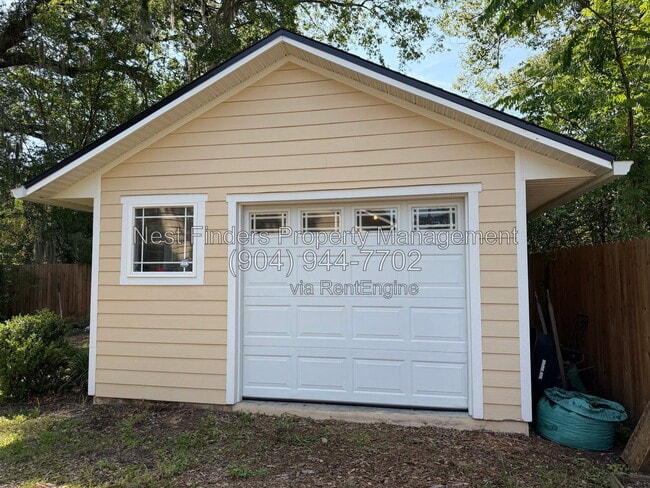 Building Photo - 3886 Walsh St