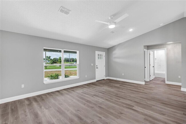 Building Photo - 9679 SE 157th Ln