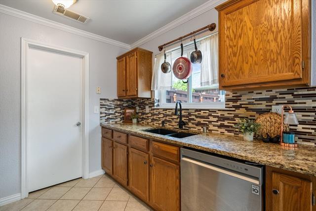 Building Photo - 2906 Yukon Dr