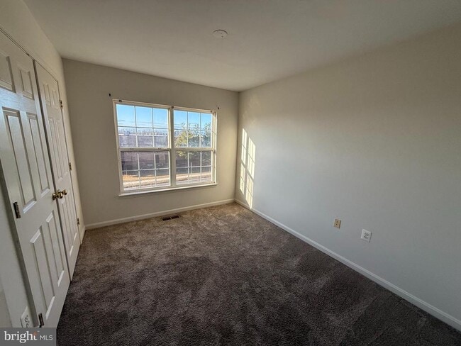 Building Photo - 22976 Fontwell Square