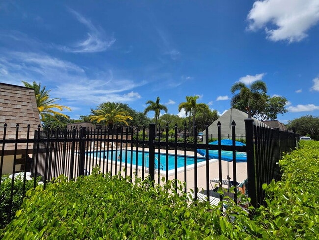 Building Photo - 9460 SW 61st Way