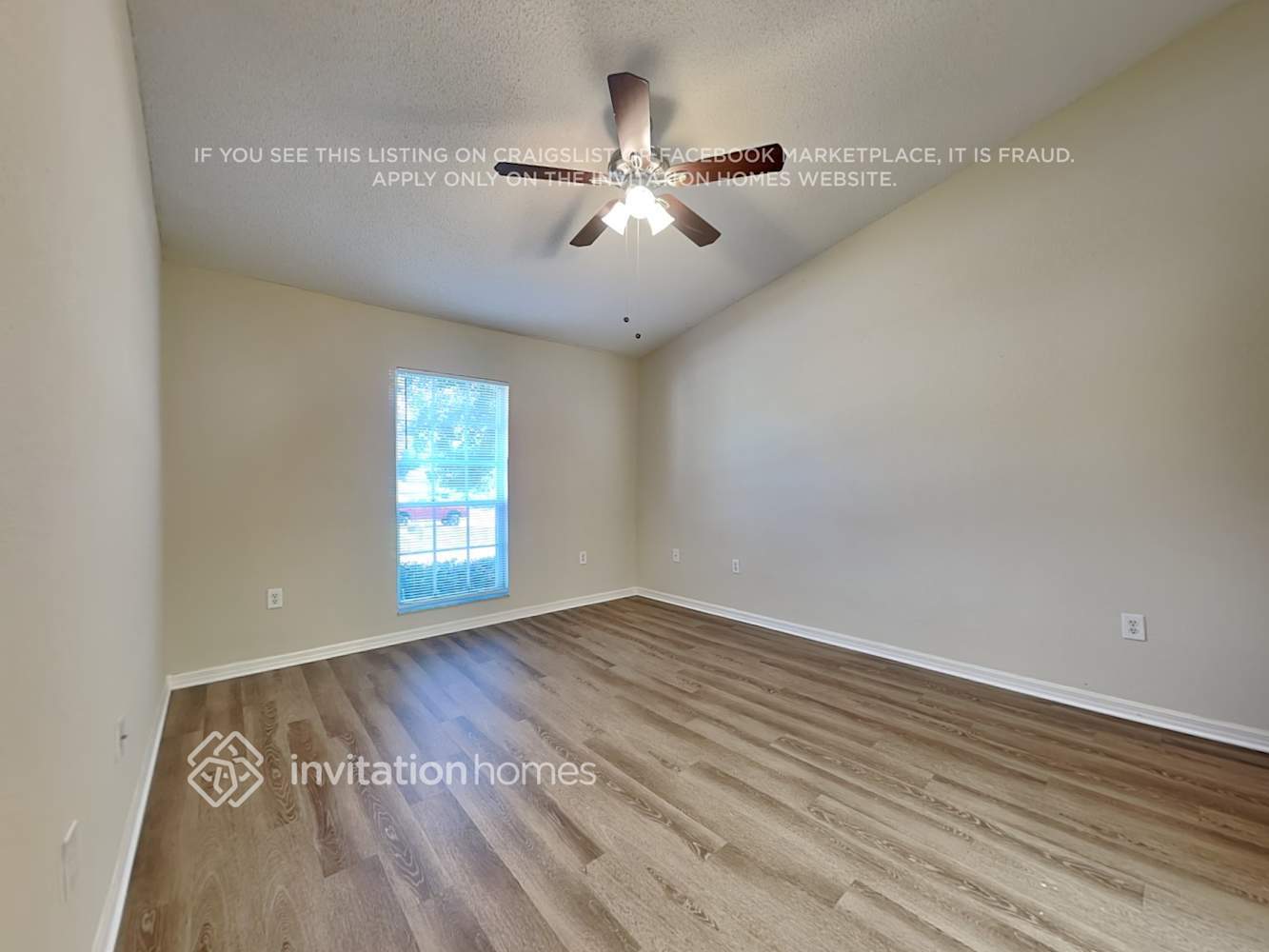 Building Photo - 2655 Green Valley Dr