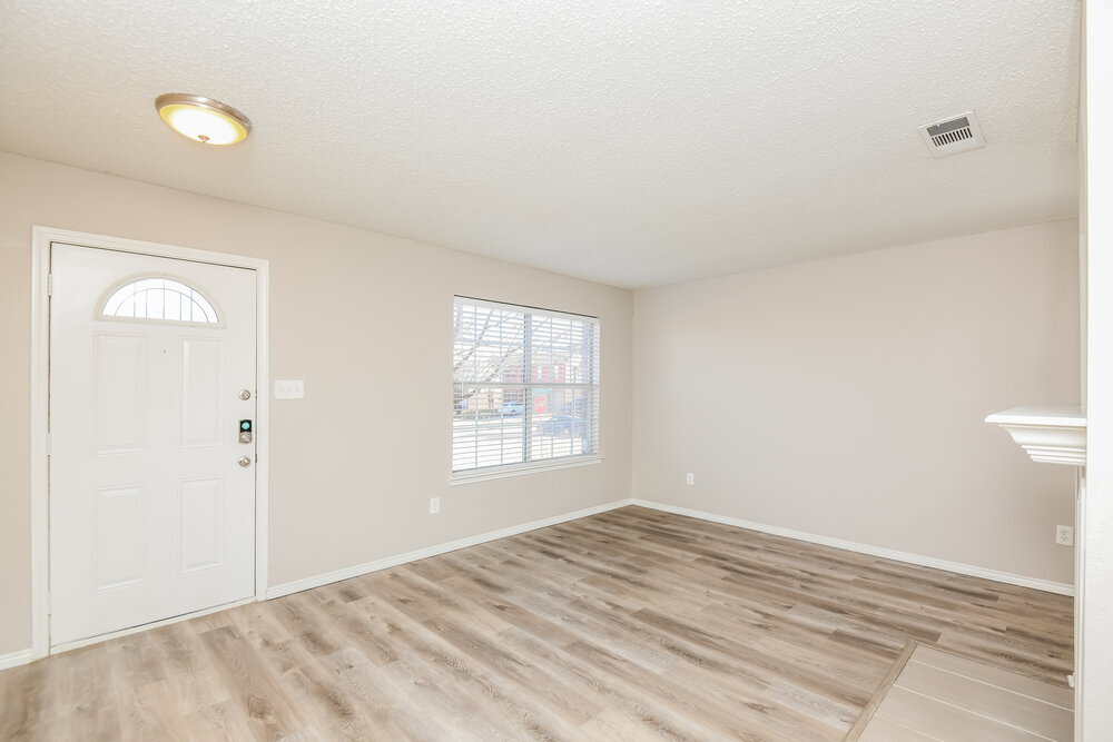 Building Photo - 8101 Gardengate Ct