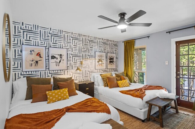 Building Photo - 13702 Yellow Oak Cir