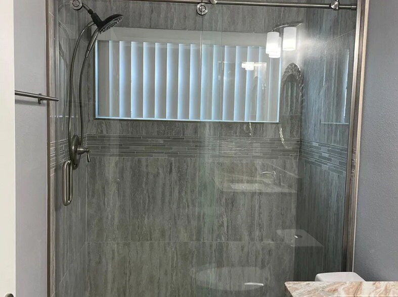 Building Photo - 11046 Crystal Glen Blvd