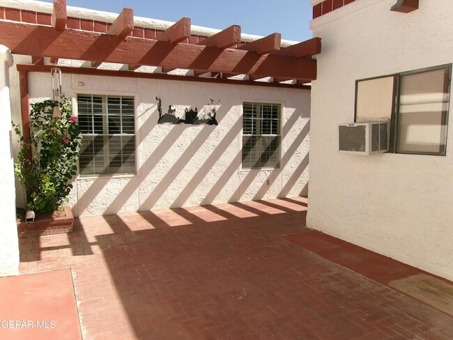 Building Photo - 246 Casas Bella Ln