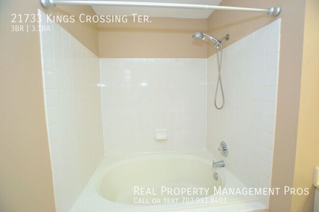 Building Photo - 21733 Kings Crossing Terrace