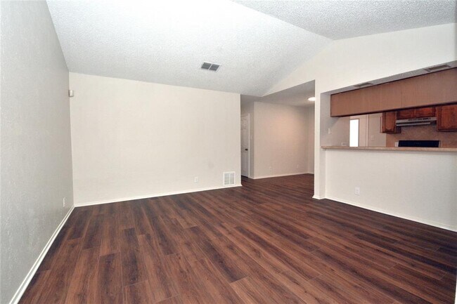 Building Photo - 11314 Walnut Ridge Dr