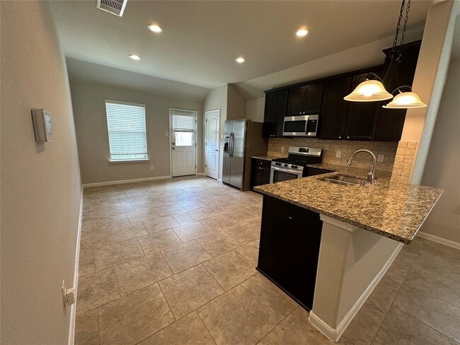 Building Photo - 12121 City Trek Ln