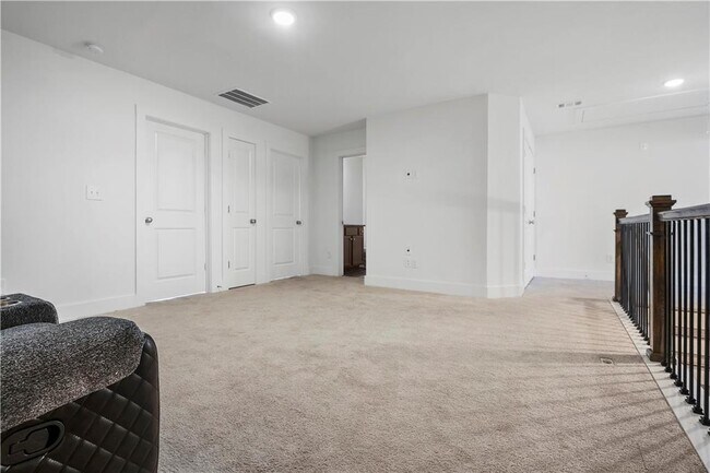 Building Photo - 5316 Radford Loop