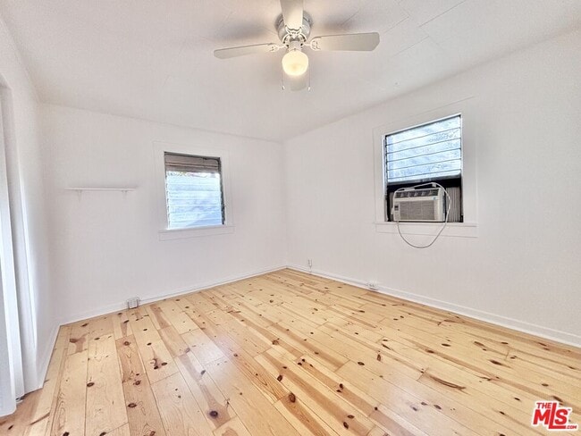 Building Photo - 2339 1/2 Norwalk Ave