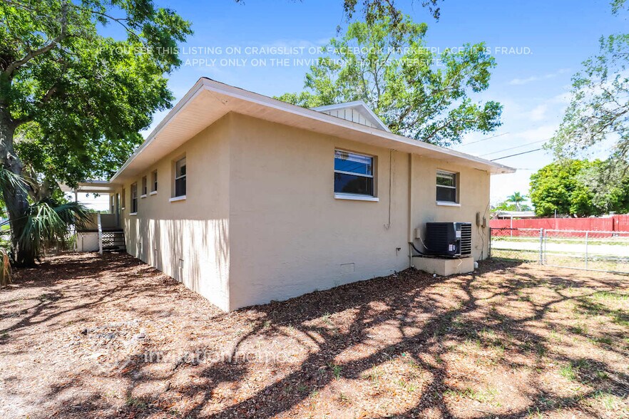 Building Photo - 1316 Gulf Rd
