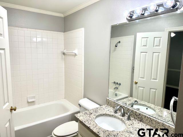 Building Photo - 3401 Pebblebrook Dr