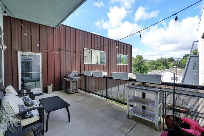 Building Photo - 508 E 53rd St