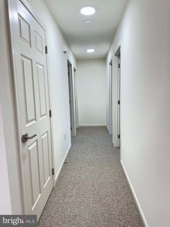 Building Photo - 54 Sequoia Dr