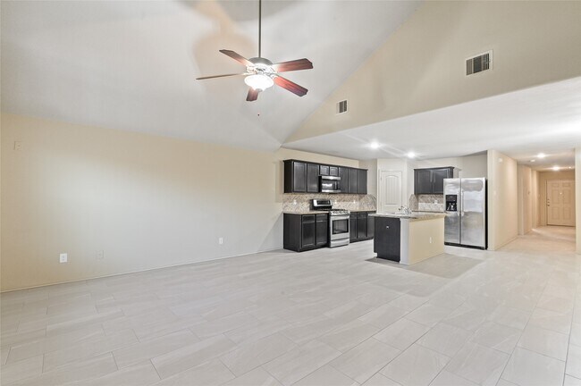 Building Photo - 2414 Fall Aster Dr
