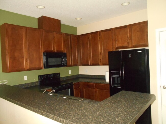 Building Photo - 13277 Ocean Mist Dr