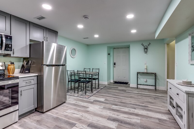 Building Photo - 15054 E Dartmouth Ave