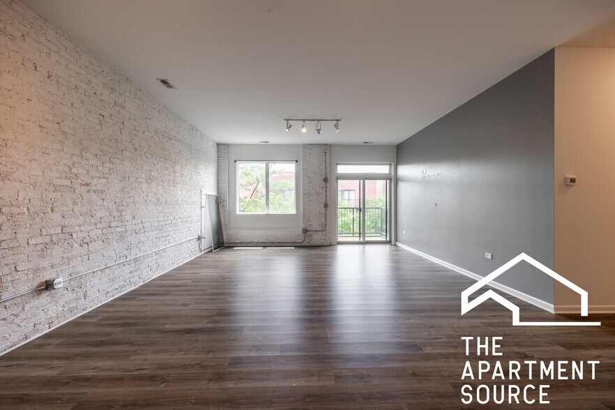 Building Photo - 2550 S Wabash Ave