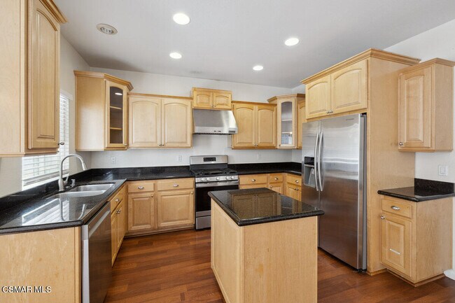 Building Photo - 526 Houston Dr