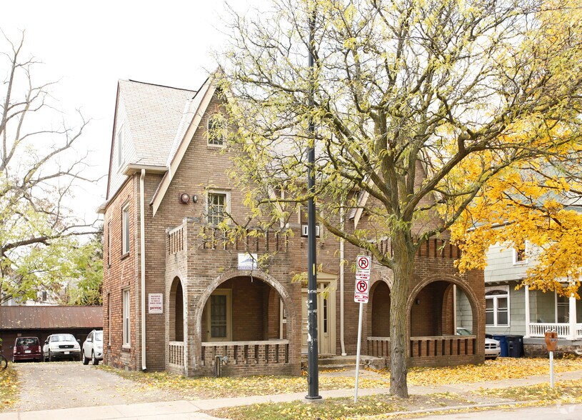 Primary Photo - 414 Division