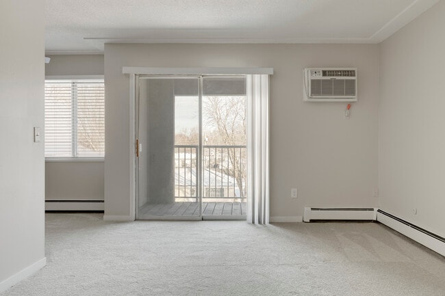 Building Photo - Jade Lane Estates