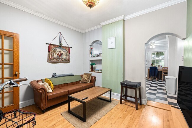 Building Photo - 3229 Almond St