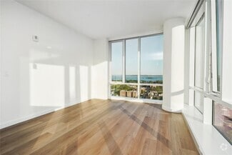 Building Photo - 50 Clinton Pl