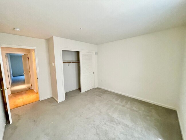 Building Photo - 2BR/2BA North Beach Condo W/Private, Huge Terrace, Parking! In-Unit Laundry! Storage! PROGRESSIVE