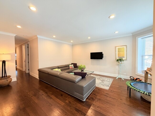 Building Photo - 3646 N Fremont St