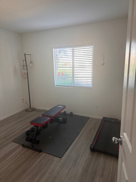 Building Photo - 29301 Bronco Ct