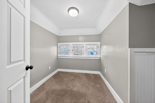 Building Photo - 2424 Oakland Ave