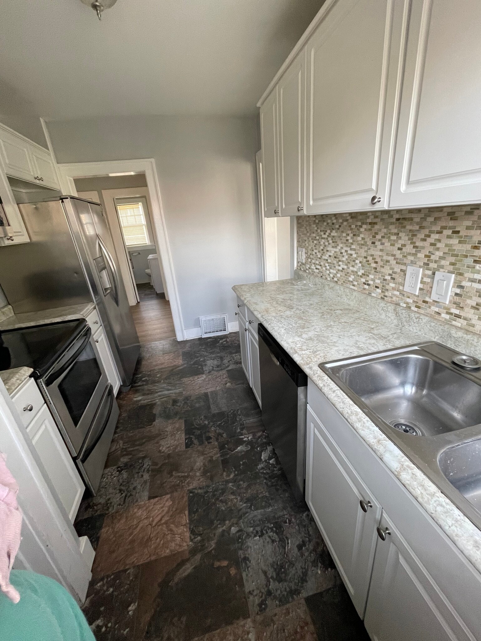 Building Photo - 217 Dotson Dr