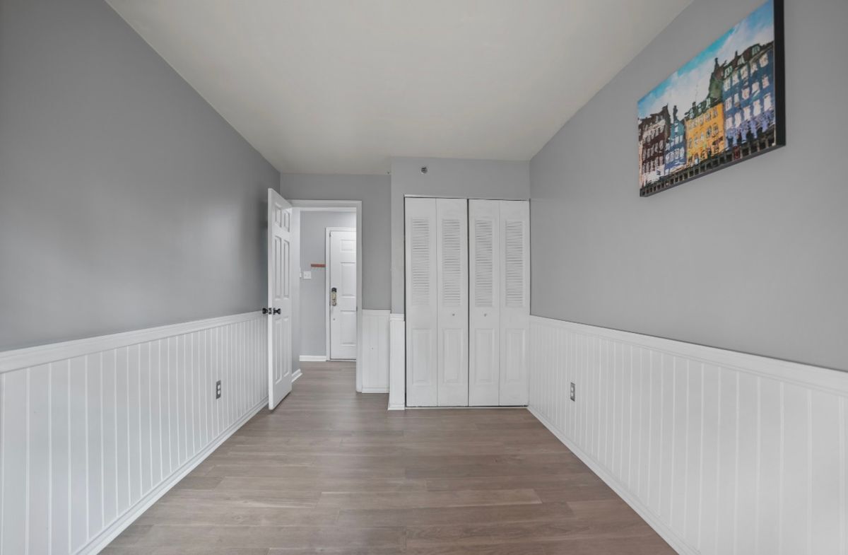 Building Photo - 4 Cedar Valley Pl