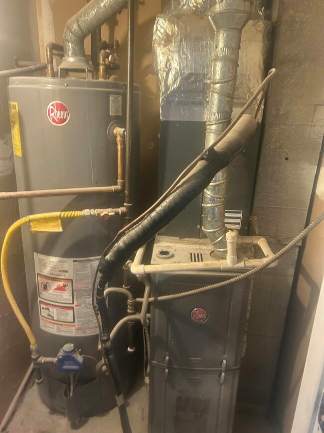 Building Photo - 1230 Hanover Pl