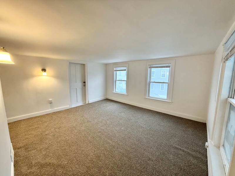 Building Photo - 25 13th St