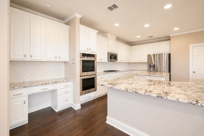 Building Photo - 4453 Red Barn Dr