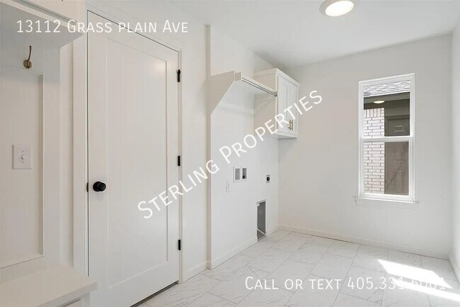 Building Photo - 13112 Grass Plain Ave