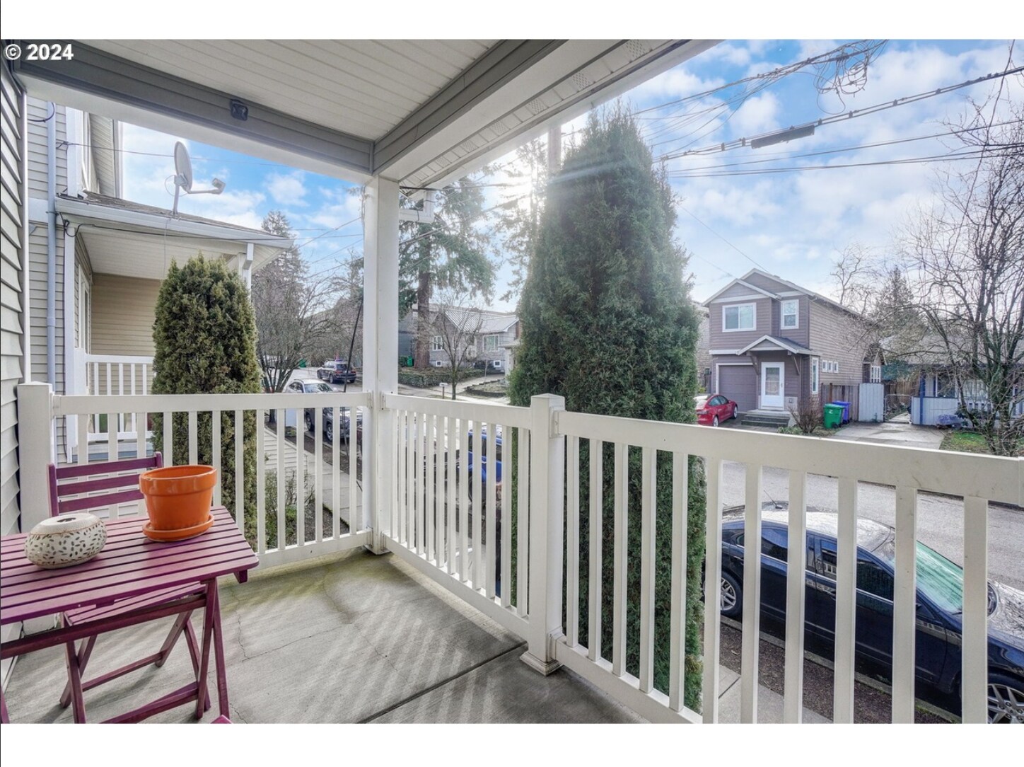 Porch - 11821 SE Pine St