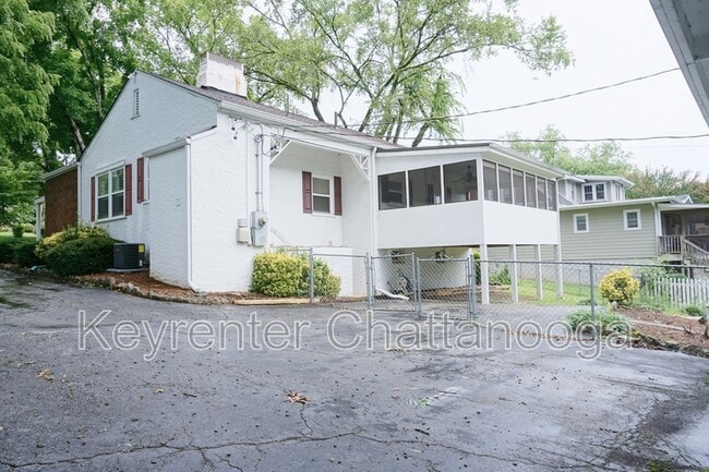 Building Photo - 104 Belvoir Ave