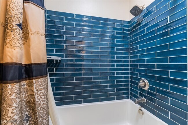 Building Photo - 1088 Via Alloro