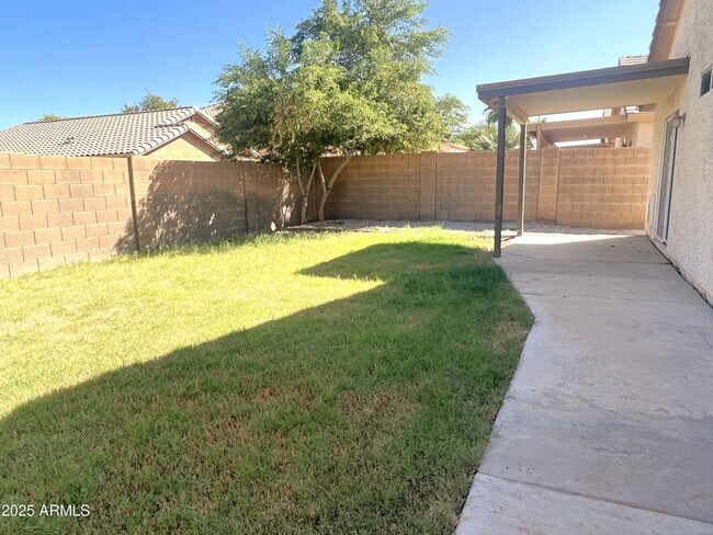 Building Photo - 4532 E Pinto Valley Rd